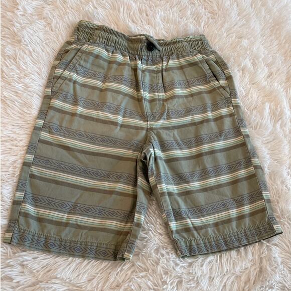 OSHKOSH B'GOSH Boys Short Sz 10A Gently Used - Picture 2 of 9